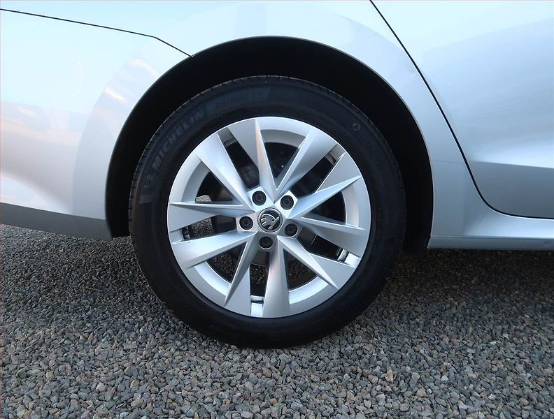 Škoda Octavia (2020) Style 2.0 TDI, Automat - fotka 15 z 23