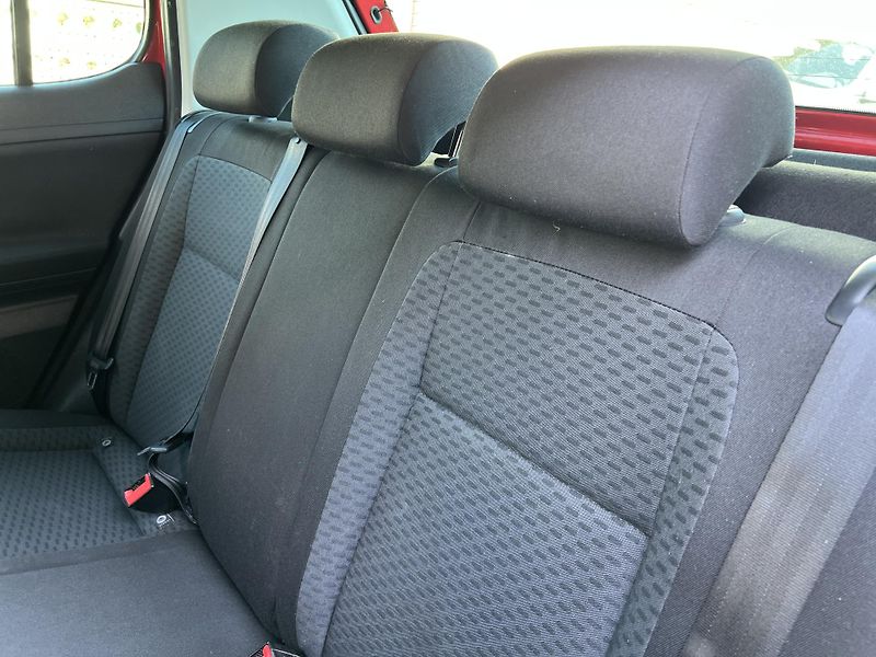 Škoda Fabia 1.2i 44kw KLIMA NAVI PŮVOD ČR - fotka 20 z 34