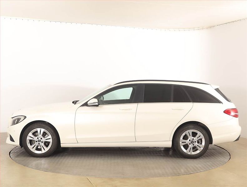 Mercedes-Benz Třídy C (2017) C 220 d, Automat, Kůže, Navi - fotka 3 z 16