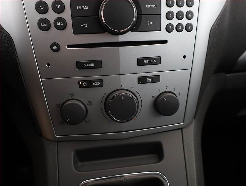 Opel Zafira (2009) 1.8, 7 míst, Serv.kniha - fotka 10 z 18