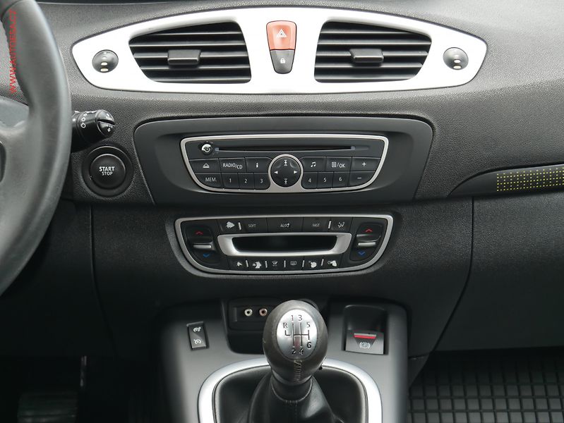 Renault Scénic (2010) 1.5 dCi 7míst, Navi, tempo - fotka 11 z 20
