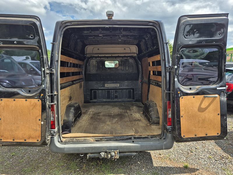 Ford Transit (2007) 2.2Tdci L2H1 - fotka 12 z 15