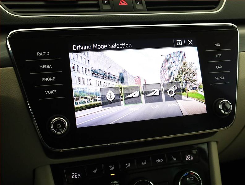 Škoda Superb (2021) Style 2.0 TDI - fotka 15 z 20