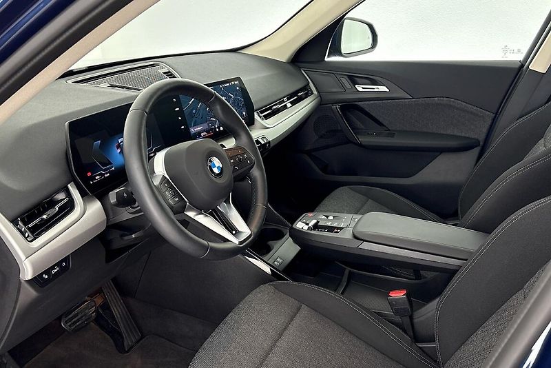 BMW X1 sDrive18d - fotka 6 z 21