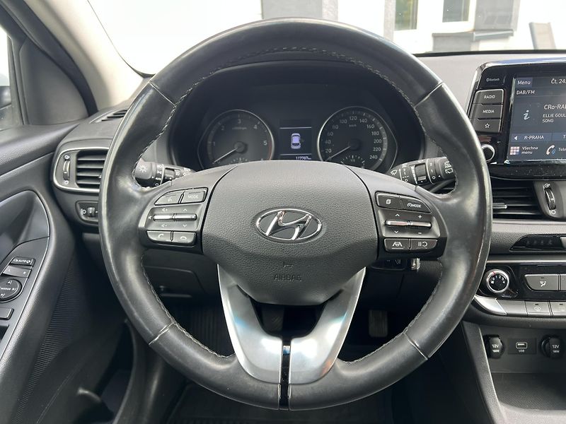 Hyundai i30 (2021) 1.6 CRDI 85KW KAMERA ČR NOVÉ - fotka 12 z 18
