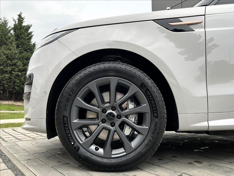 Land Rover Range Rover Sport (2026) 3,0 D250 DYNAMIC SE AWD* - fotka 3 z 34