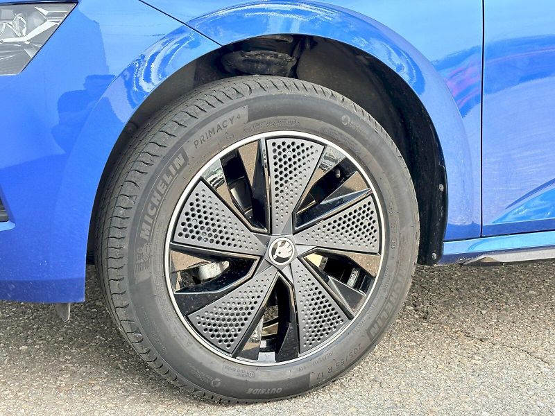 Škoda Kamiq (2025) DSG 1.0 TSI / 85 kW / MONTE CA - fotka 25 z 30