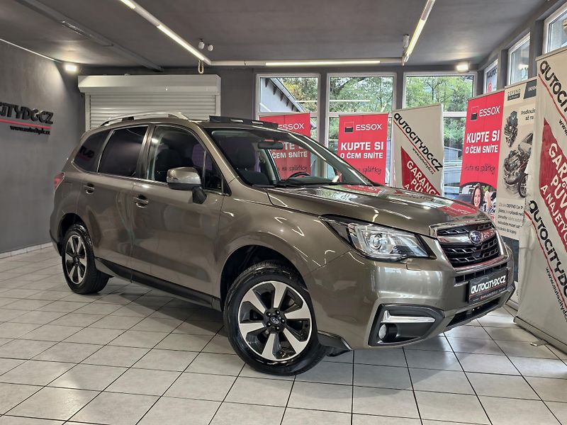Subaru Forester 2.0 i 110kW 4x4, PANORAMA, LED - fotka 1 z 22