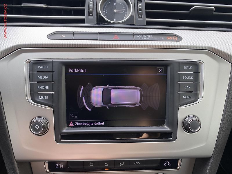 Volkswagen Passat (2017) 1.8 TSi, ČR, Comfortline, LED - fotka 17 z 18