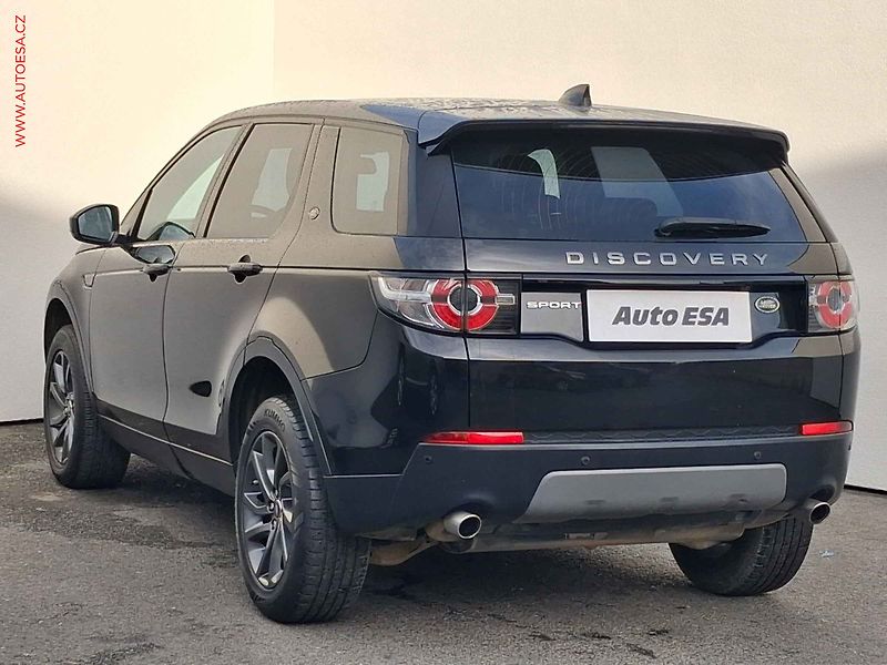 Land Rover Discovery Sport (2017) 2.0 TD4 4x4, AT, kůže, panor - fotka 6 z 17