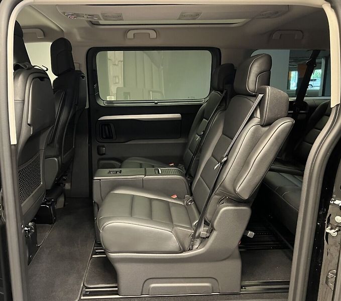 Toyota ProAce Verso VIP LONG 7S - fotka 11 z 19