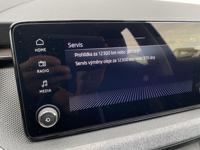 Škoda Kamiq 1,0 TSI 85 kW Selection - fotka 20 z 26