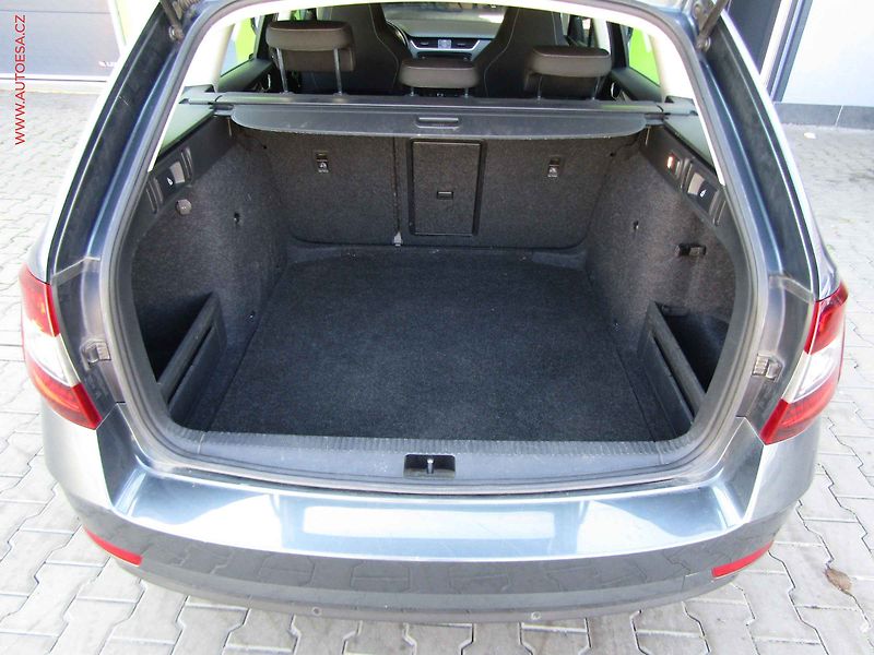 Škoda Octavia (2017) 2.0 TDi, 2.maj,ČR, Style, LED - fotka 7 z 15