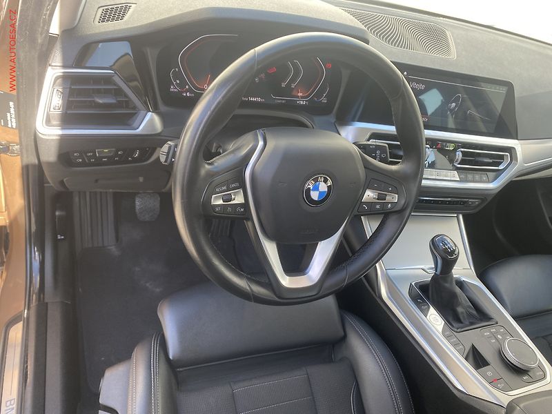 BMW Řada 3 (2019) 2.0 D 320d, Sport Line - fotka 13 z 19