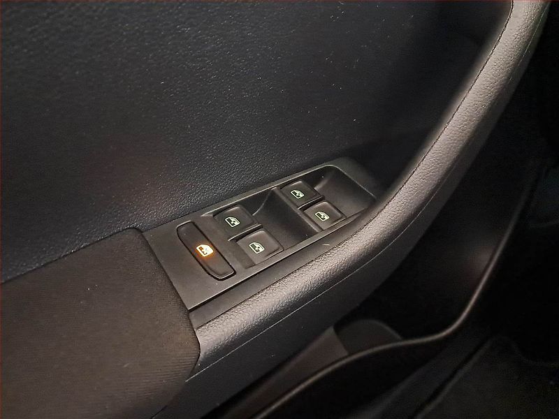 Škoda Fabia (2015) 1.2 TSI, Tempomat - fotka 15 z 15