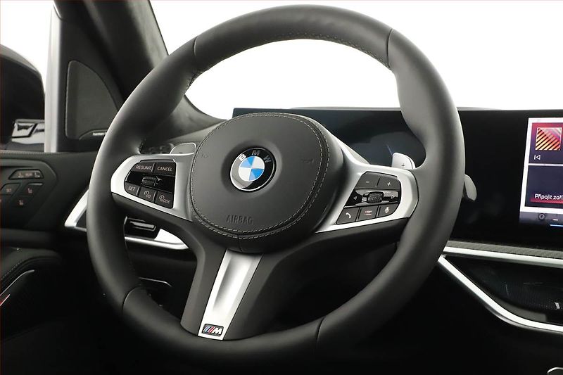BMW X7 (2025) xDrive40d - fotka 8 z 31