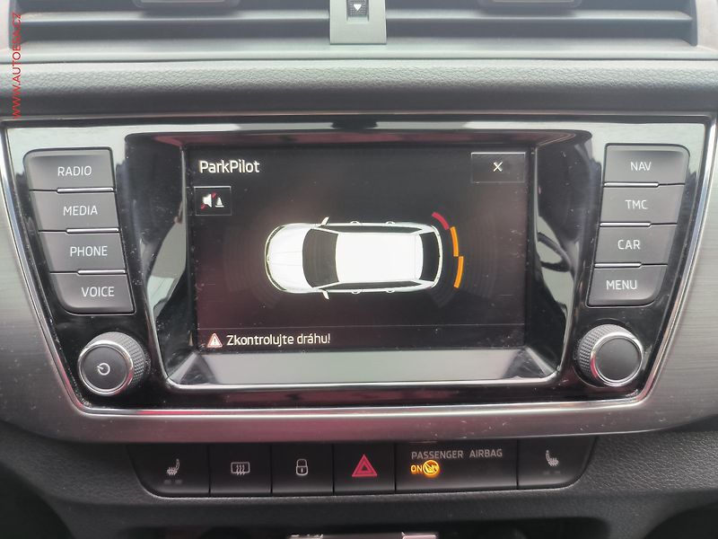 Škoda Fabia (2015) 1.4 TDi, Style, navi, +kola - fotka 14 z 22