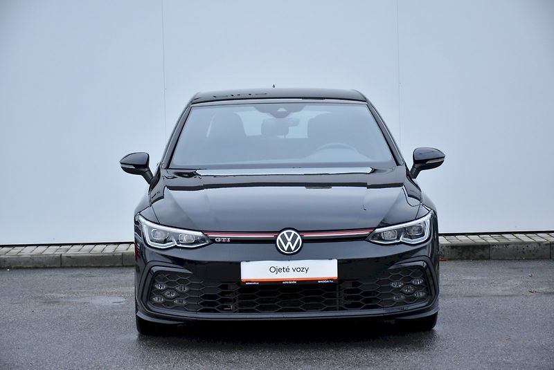 Volkswagen Golf (2022) GTI 2.0 TSI 180kW - fotka 7 z 33