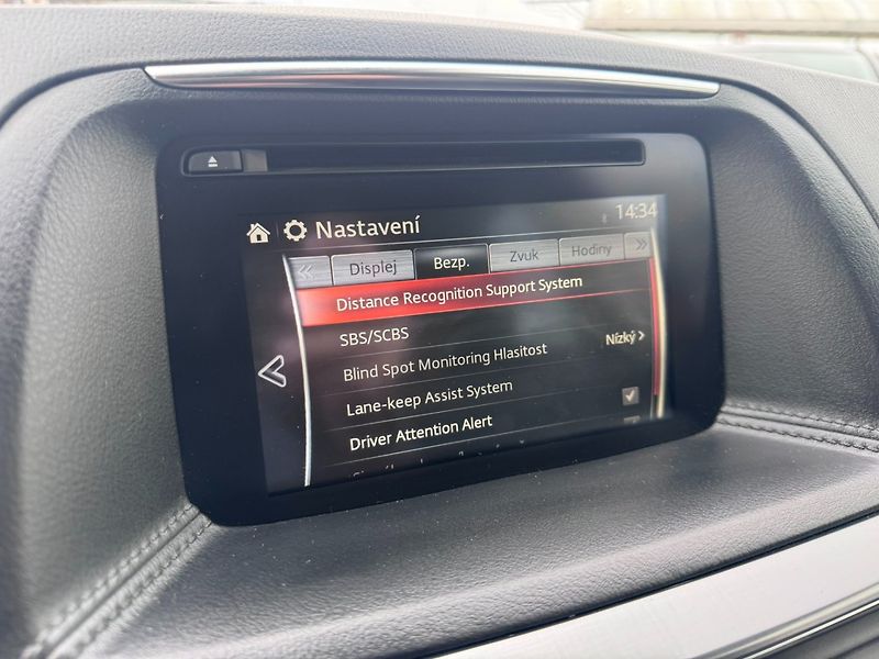 Mazda CX-5 (2015) 2,2D 129KW TAŽNÉ TOPREVOLUTION - fotka 31 z 50