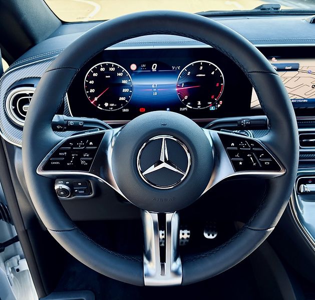 Mercedes-Benz Třídy V (2026) 300d EXCLUSIVE AMG 4M L AIR - fotka 24 z 34