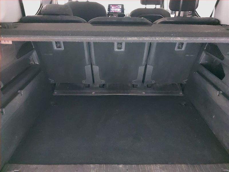 Citroën Berlingo (2019) Shine 1.5 BlueHDi, 5Míst, ČR - fotka 14 z 17