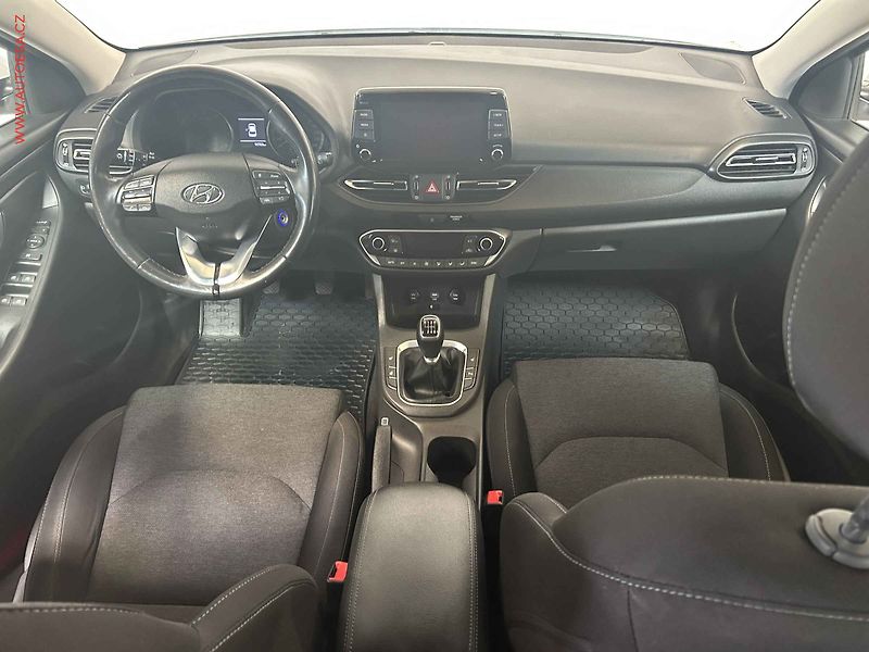Hyundai i30 (2023) 1.0 T-GDi, 2.maj,ČR, Smart - fotka 8 z 18