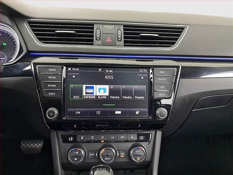 Škoda Superb (2017) Laurin&Klement 2.0 TDI 4x4 - fotka 12 z 18