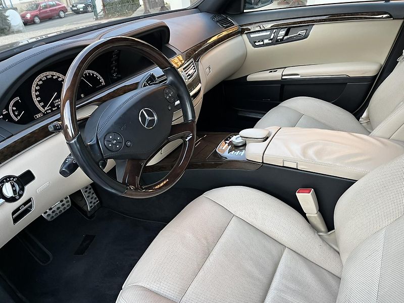 Mercedes-Benz Třídy S (2013) 500 4Matic - fotka 17 z 42