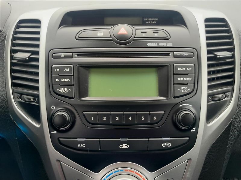 Hyundai ix20 1,4i16V 66 kW - fotka 34 z 48