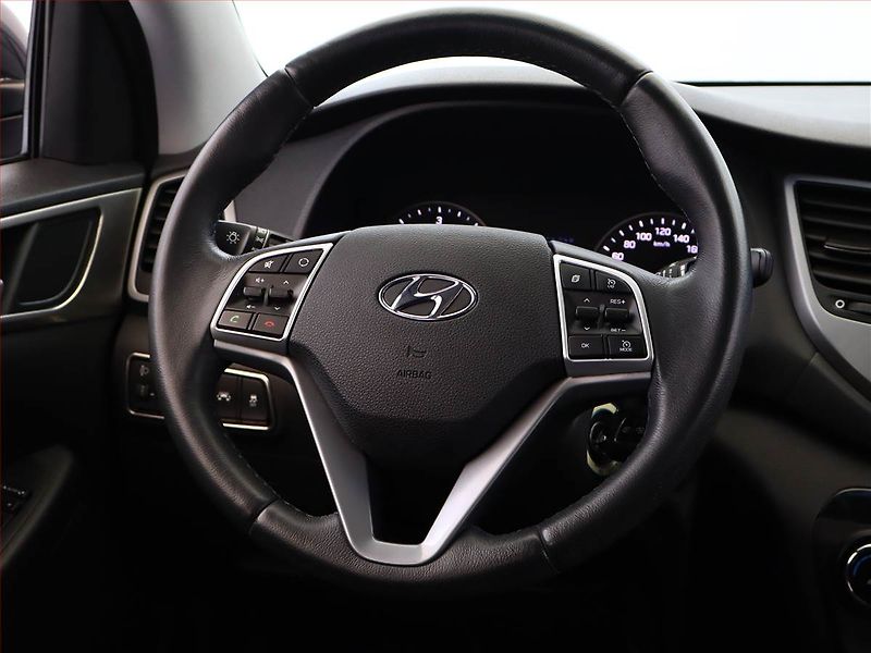 Hyundai Tucson (2016) 1.7 CRDi, Serv.kniha, Navi - fotka 14 z 16