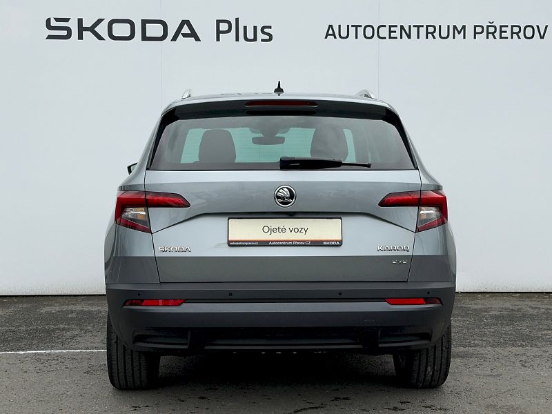 Škoda Karoq (2019) 2.0 TDI 110kW 4x4 Style ACC Si - fotka 32 z 35
