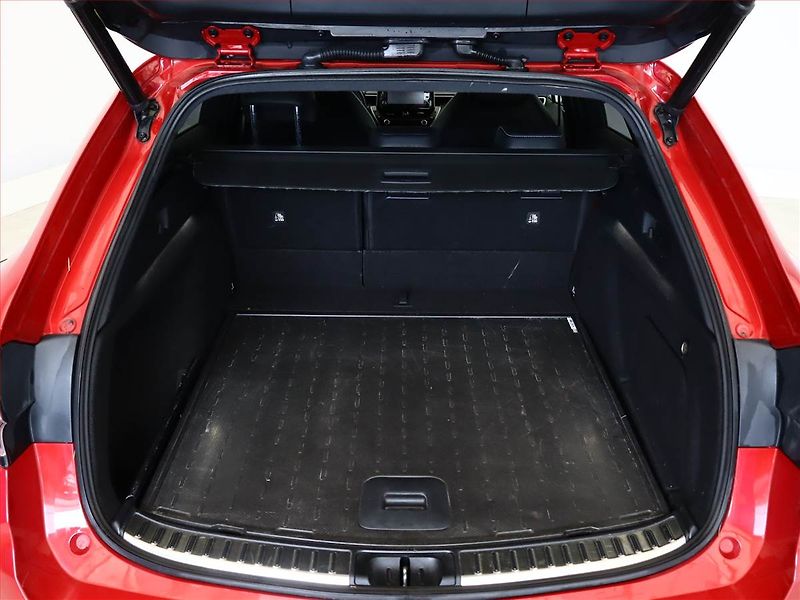 Toyota Corolla (2019) 2.0 Hybrid - fotka 12 z 21