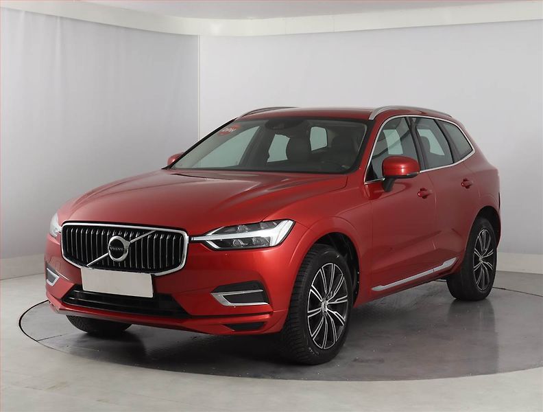 Volvo XC60 (2020) B4 AWD - fotka 2 z 22