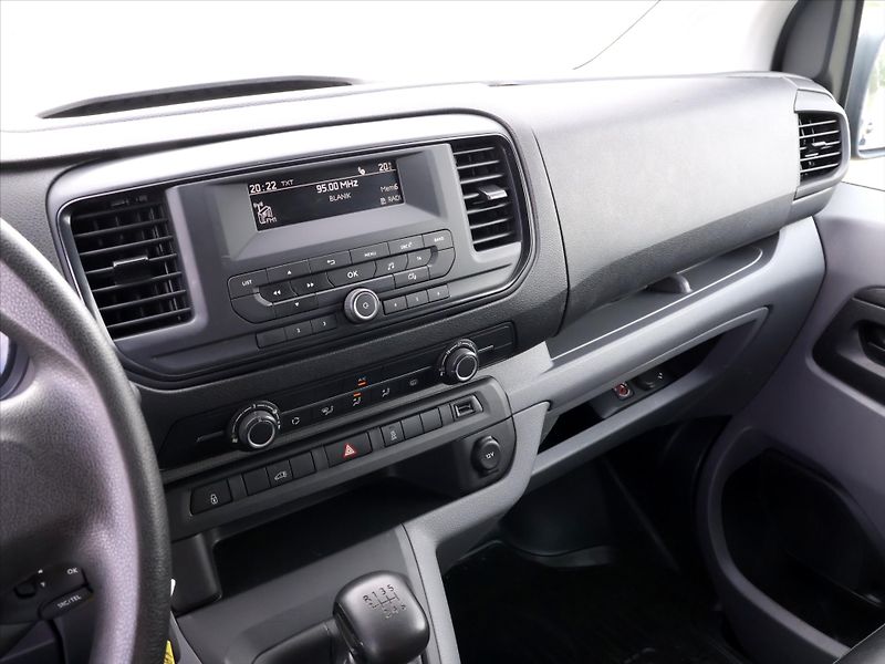 Toyota ProAce Verso 2,0 D-4D 90kW L2 6-míst CZ DPH - fotka 22 z 36