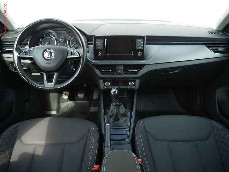 Škoda Scala (2019) 1.0TSi, 2.maj,ČR, Ambition - fotka 8 z 16