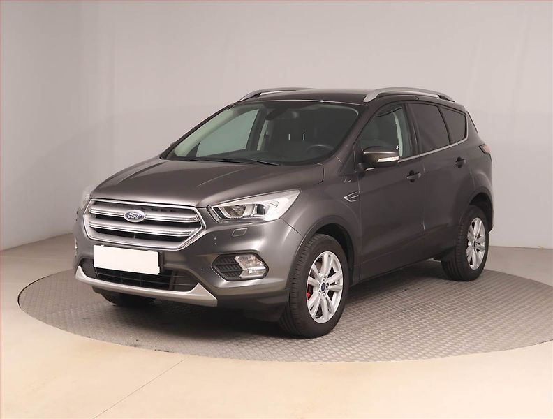 Ford Kuga (2018) Titanium 1.5 TDCi, Navi - fotka 2 z 15