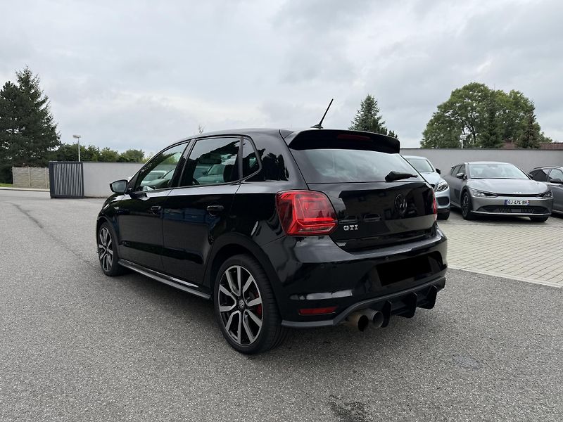 Volkswagen Polo V 1.8 GTI 141 kW - fotka 6 z 21