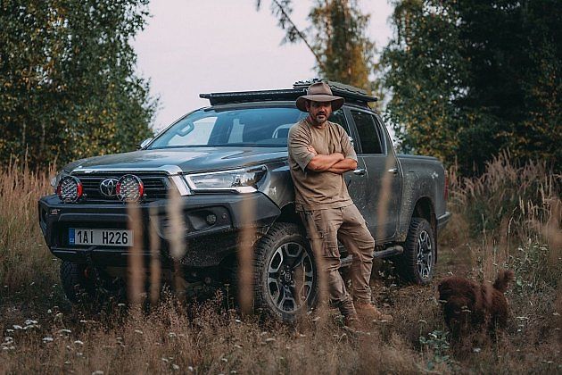 Toyota Hilux je také v pořadu Farma Vojty Kotka., zdroj: se svolením Toyota ČR