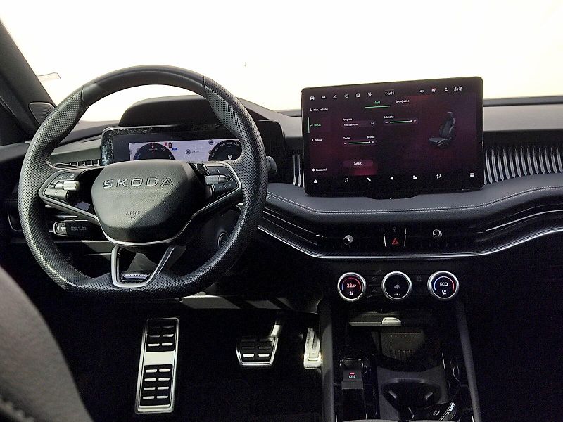 Škoda Superb (2025) combi SportLine iV 1,5 Tsi DSG - fotka 6 z 48
