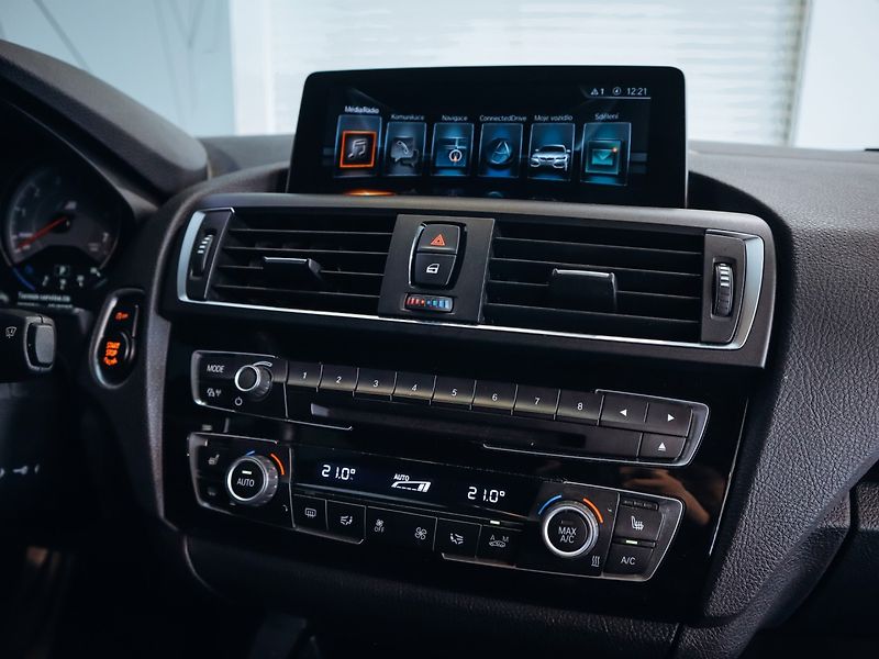 BMW M2 272 kW Automat - fotka 15 z 27