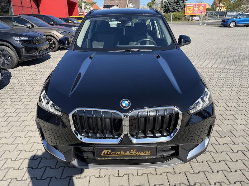 BMW X1 (2024) 18i 100kW LED KAMERA CZ - fotka 16 z 40