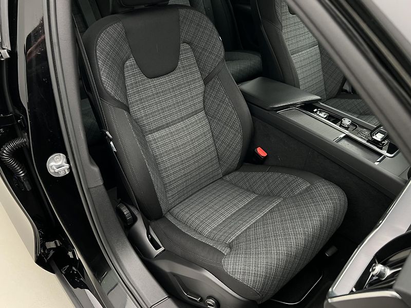 Volvo V60 B4 CORE AUT 1.maj. - fotka 20 z 41