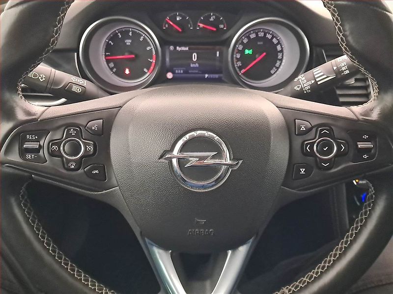 Opel Astra (2016) 1.4 T, Automat, Navi, Xenony - fotka 18 z 18