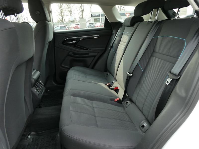 Land Rover Range Rover Evoque 2,0 D150 S 4WD Automat - fotka 16 z 34