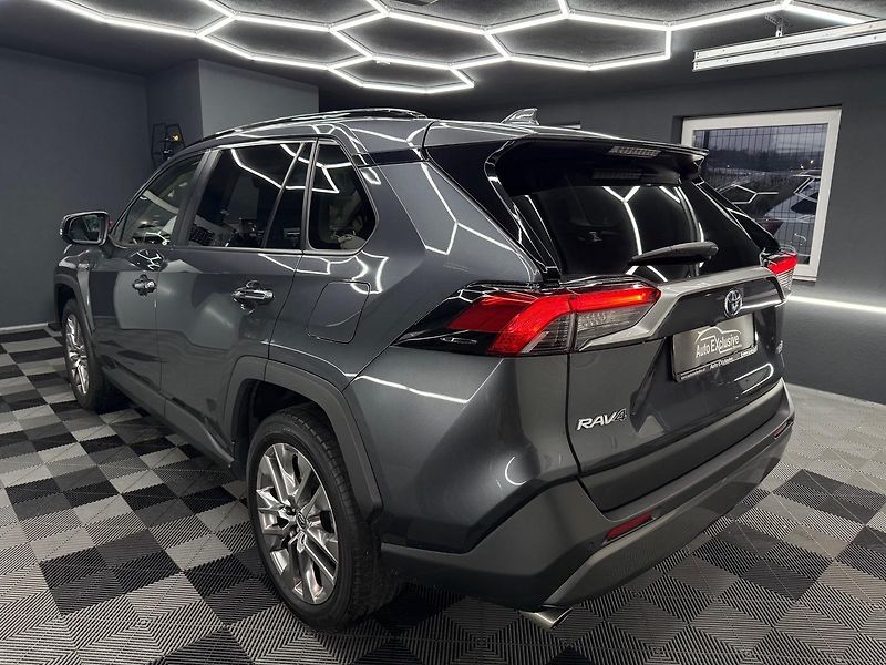 Toyota RAV4 (2021) 2.5 Hybrid e-CVT Executive FW - fotka 6 z 26