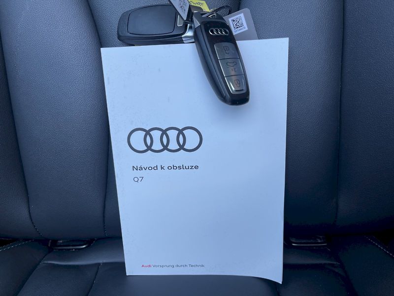 Audi Q7 (2024) 50 TDI 210 kW Quattro S-Line 7 - fotka 34 z 35