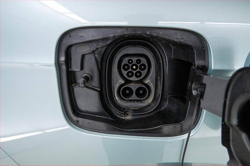 Škoda Enyaq (2023) iV 60 (62 kWh), SoH 92% - fotka 20 z 21