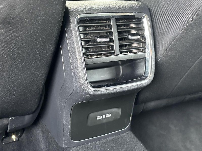 Škoda Octavia (2022) Combi 1.5 TSI Style+ - fotka 26 z 30