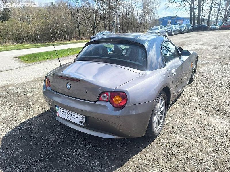 BMW Z4 6V,KRÁSNÁ,VÝBAVA,ALU,+HARDTOP - fotka 7 z 33