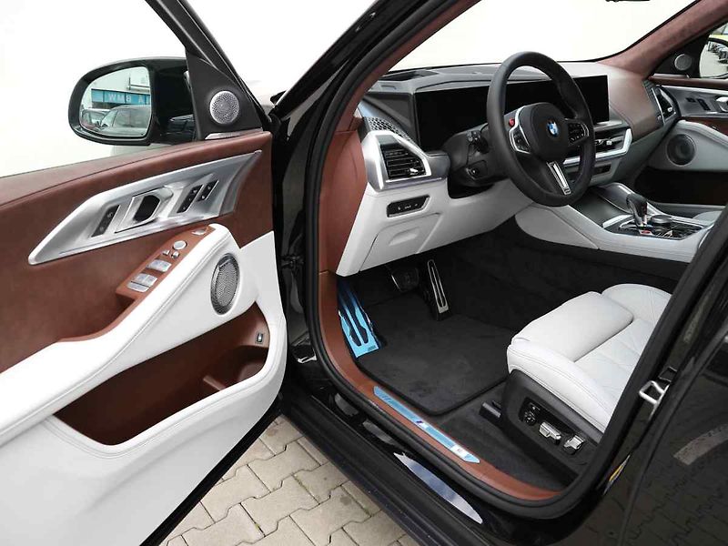 BMW XM (2026) - fotka 10 z 10